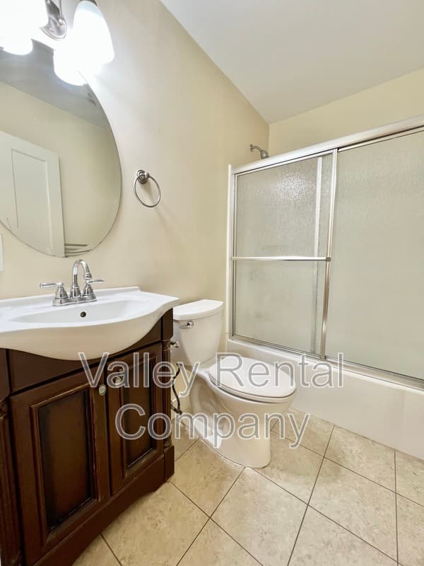 Hadley Condo: 132 Middle Street - 3