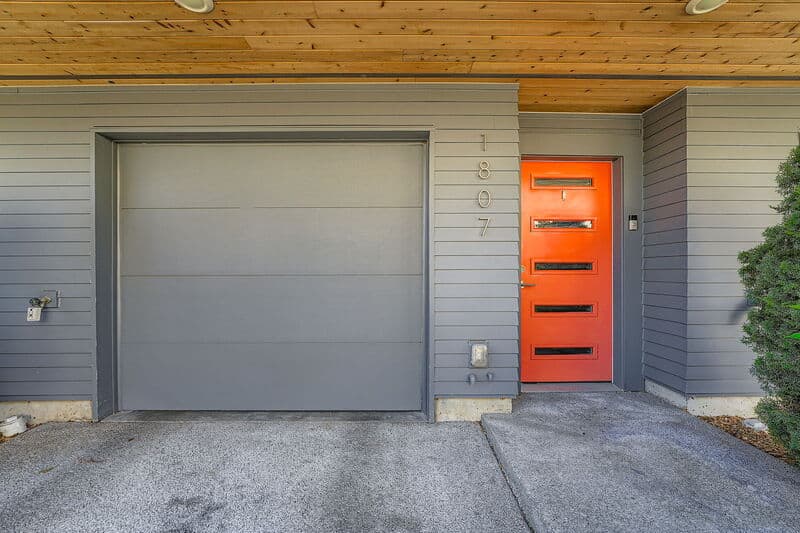 Seattle Condo: 1819 SW 96th Lane