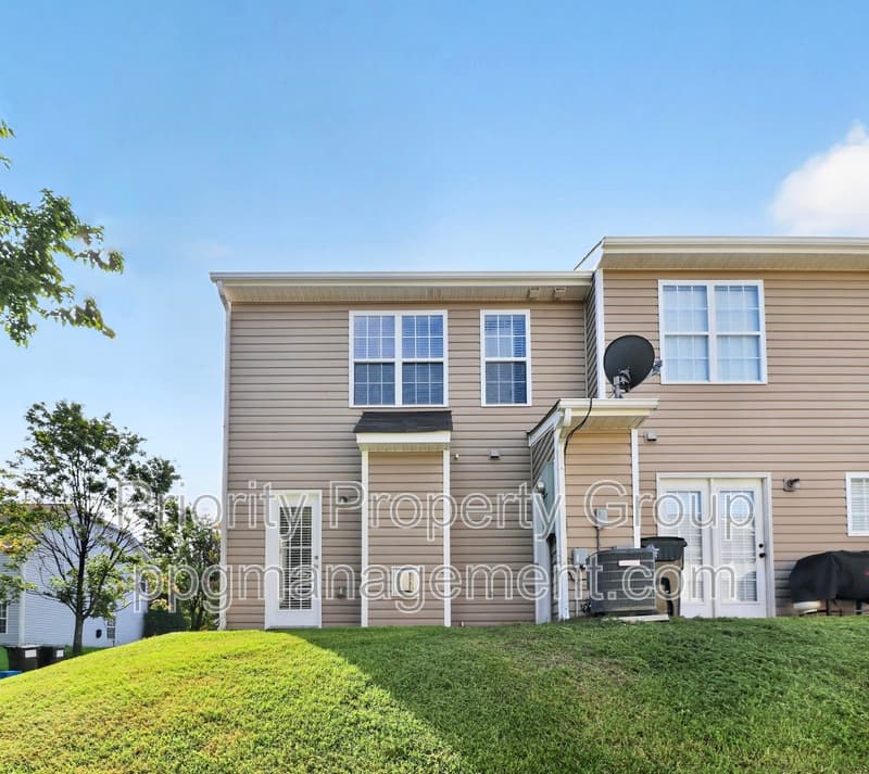 Charlotte Townhome: 3204 Barons Court Road - 1