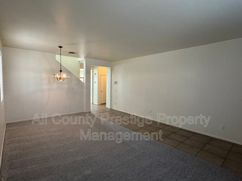 Laveen House: 6859 W Darrel Road