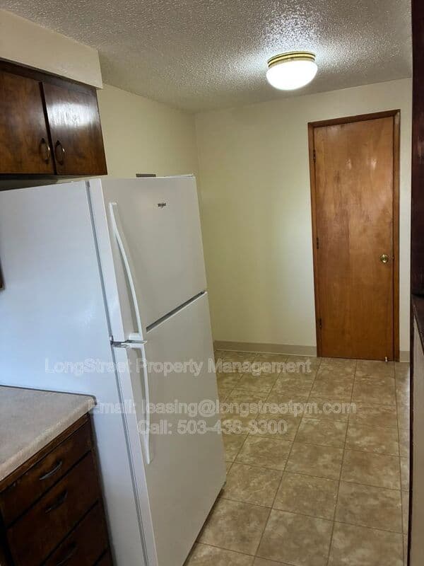 Corvallis Condo: 1250 SW E Ave