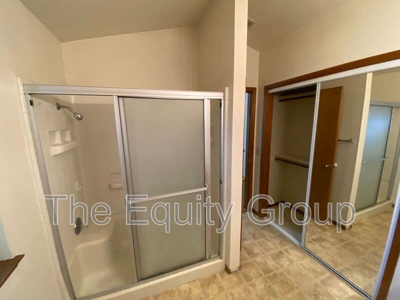 Visalia House: 1348 East Ferguson Court