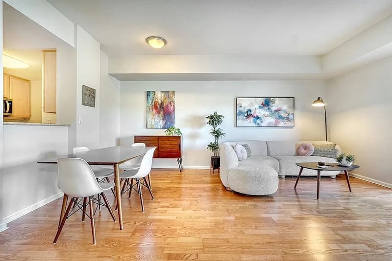 Middleton Condo: 36 Village Rd