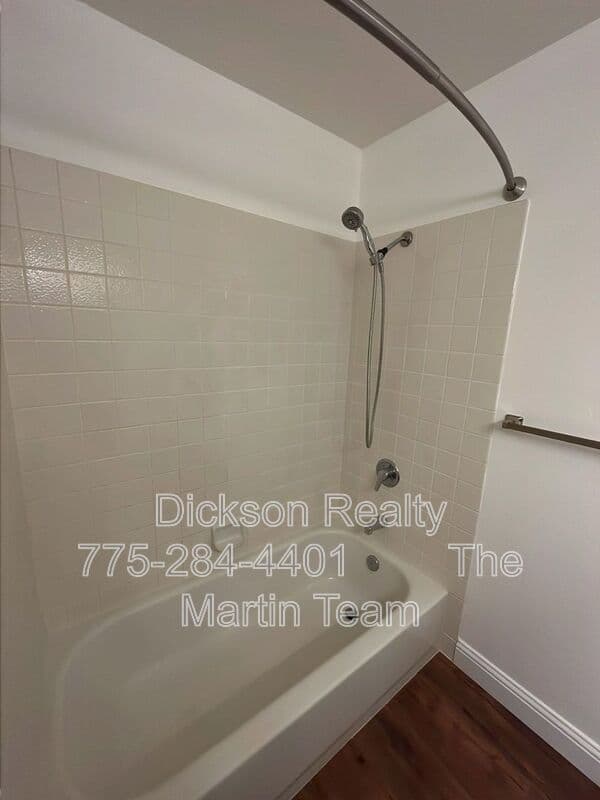 Sparks House: 970 Mercedes Drive