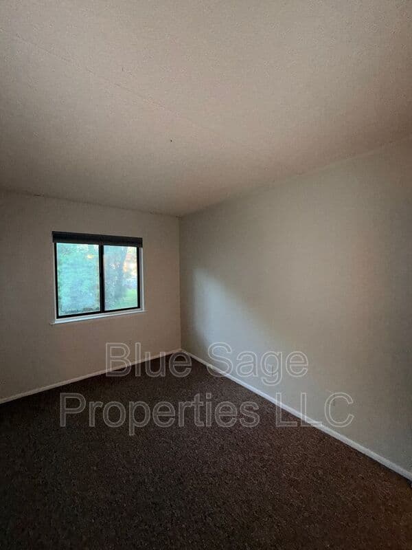 Wallingford Condo: 768 Putnam Blvd. A