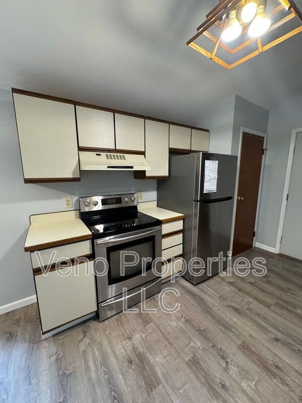 Ballston Spa House: 17 Sand Spurrey Road