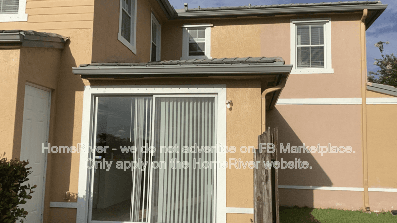 Homestead Townhome: 230 SE 29th Ave