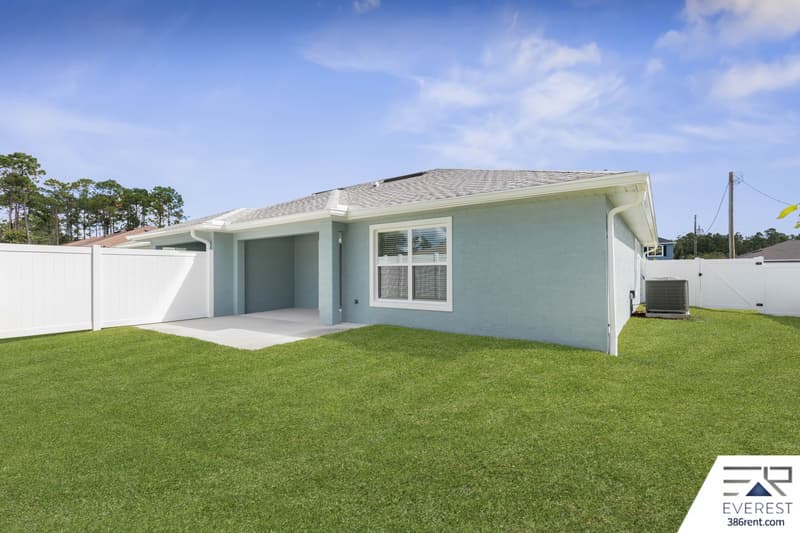Palm Coast House: 10 Llovera Pl