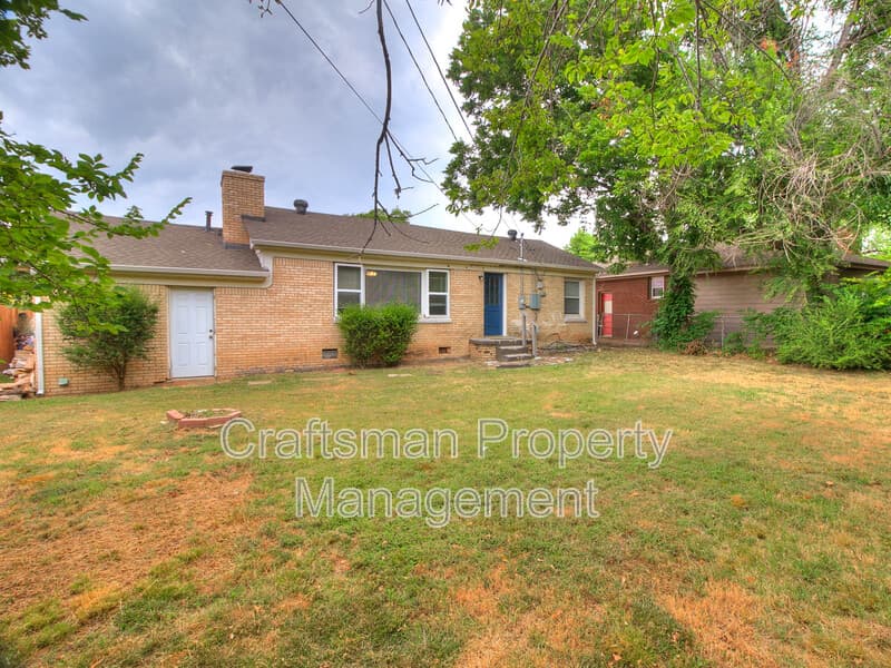 The Village House: 1414 Oxford Way