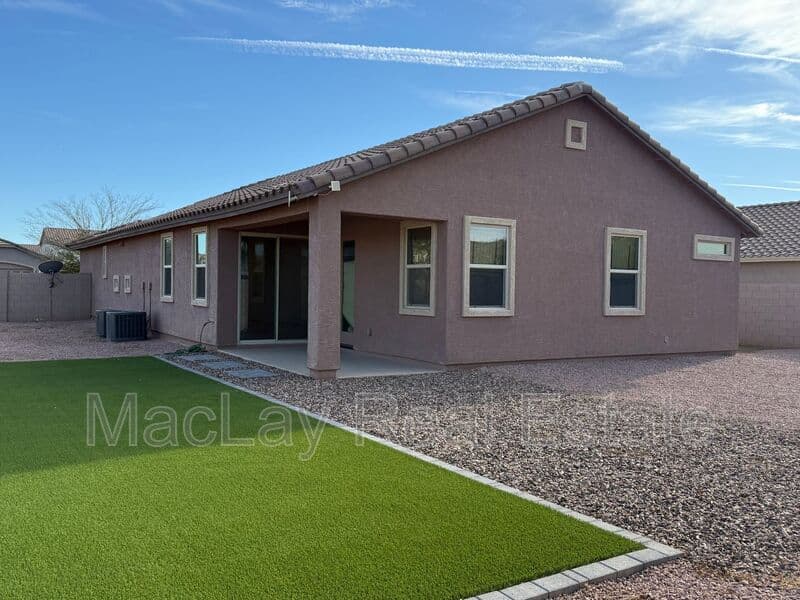 San Tan Valley House: 2372 E. Dust Devil Dr.