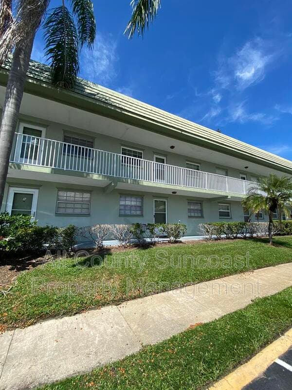 Clearwater Condo: 1433 S. Belcher Road