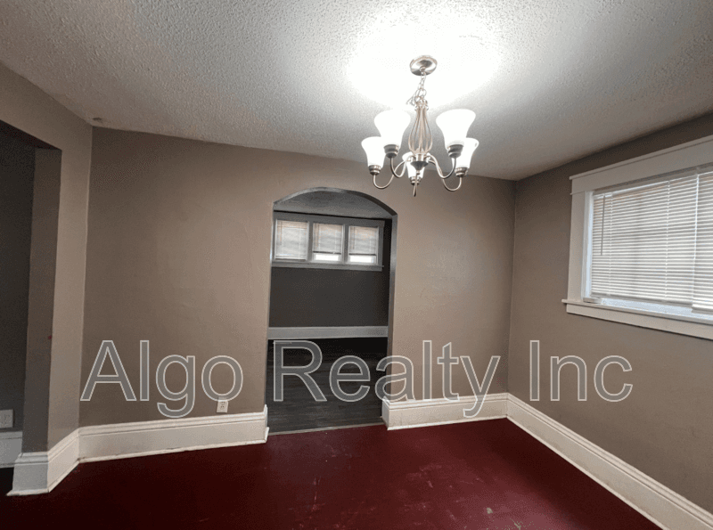 Minneapolis House: 2511 Logan Ave N