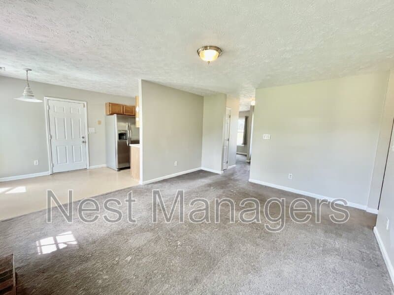 Spring Lake House: 85 Woodwind Dr