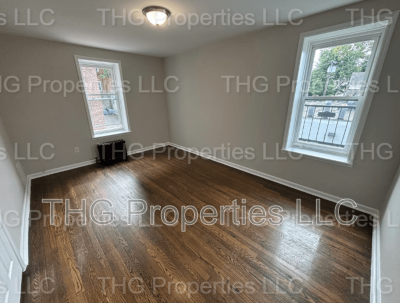 Orange Condo: 490 Tremont Ave.