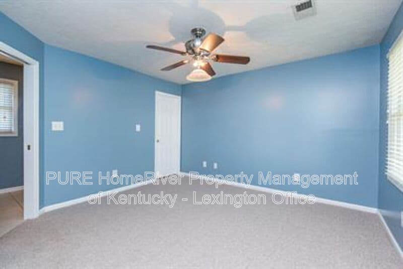 Lexington House: 296 Forest Hill Drive