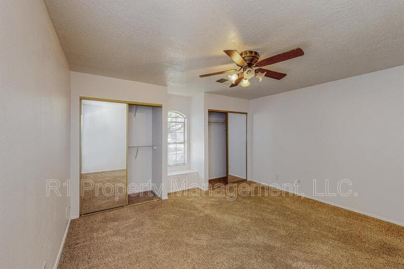 Rio Rancho House: 1729 Chamisa Road Northeast