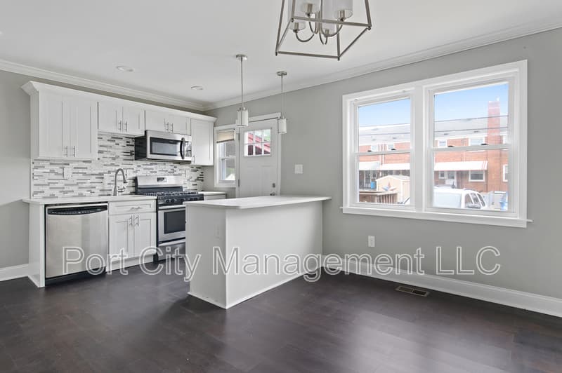 Dundalk Townhome: 1972 Guy Way