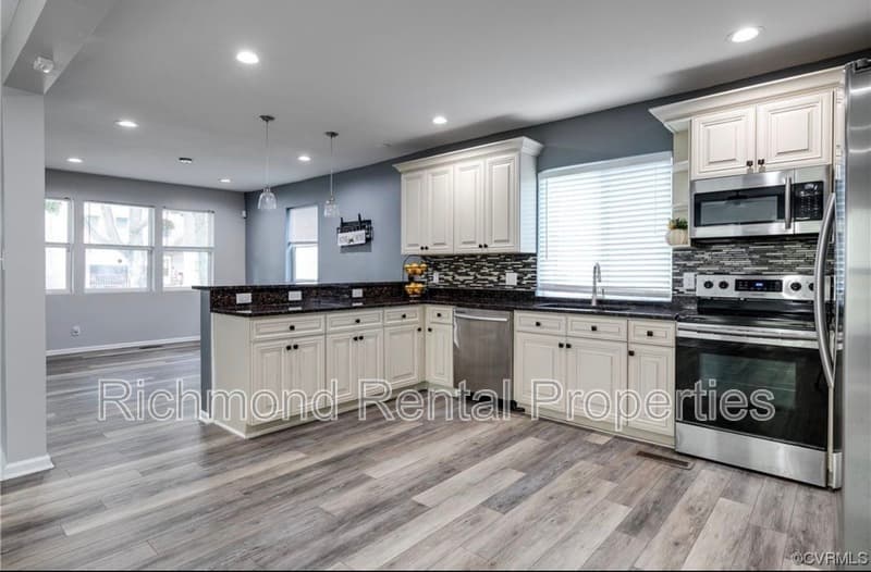 Richmond House: 3117 2nd Avenue