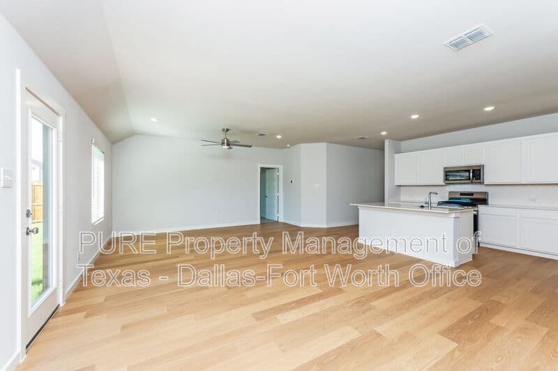 Princeton House: 3908 Edmondson Drive