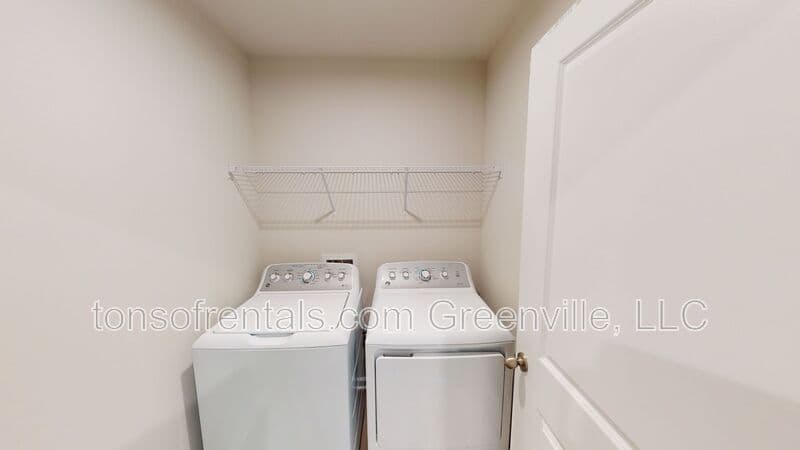 Greenville House: 848 Throckmorton Ct.