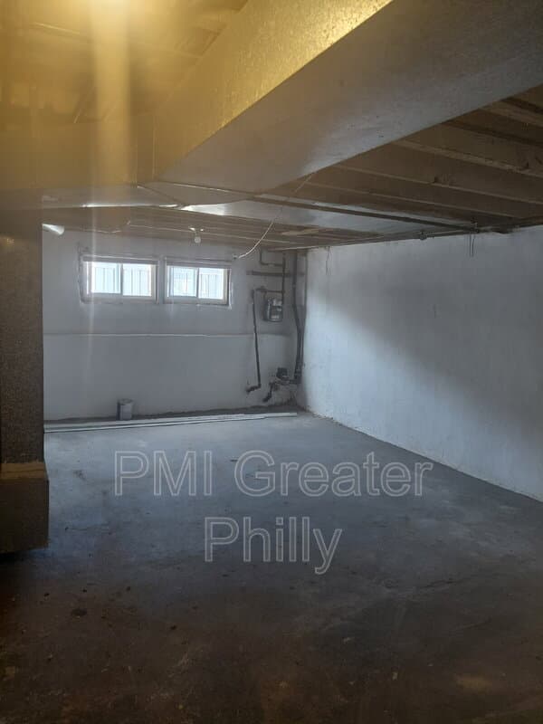 Philadelphia House: 5902 Belmar Terrace