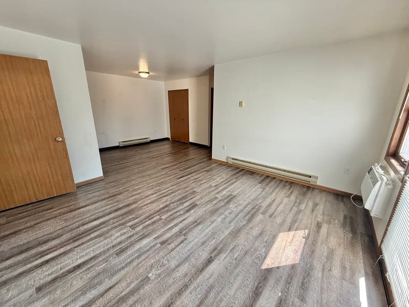 Oconto Condo: 120-130 Memorial Drive - G