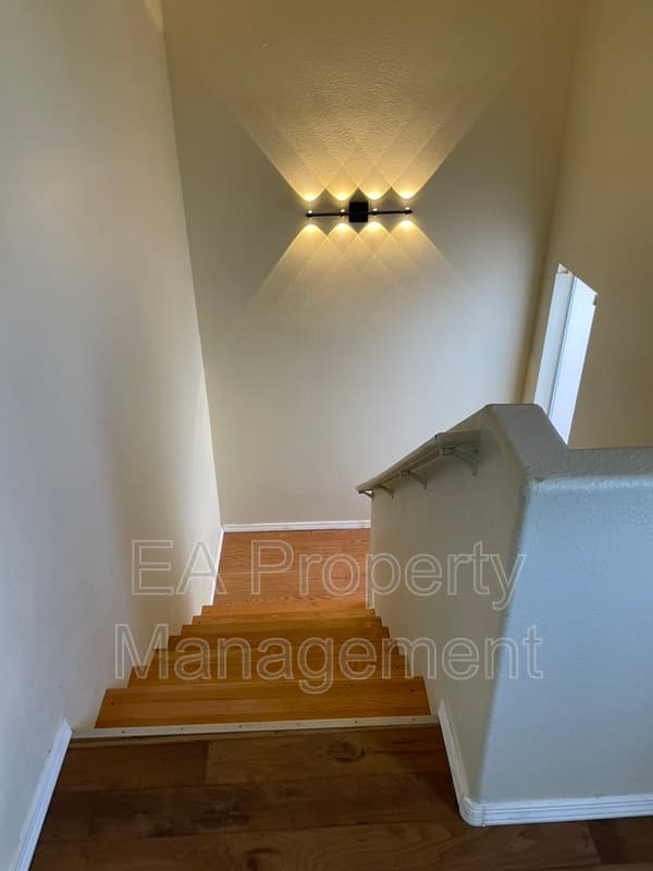 Albuquerque Townhome: 11322 Campo Del Sol Ave NE