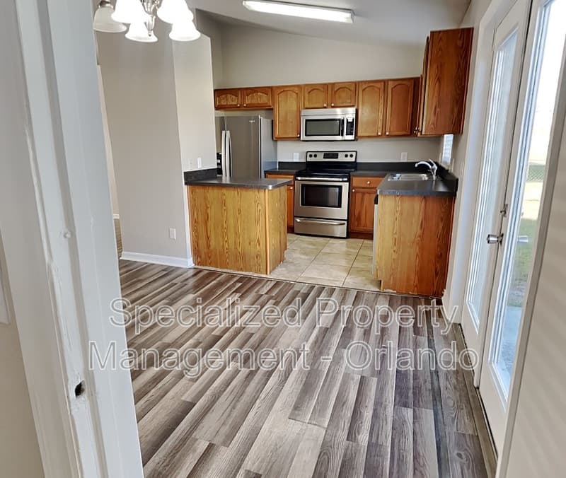 Winter Haven House: 247 Lake Eloise Pointe Blvd