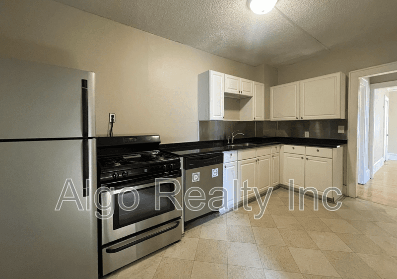 Minneapolis Condo: 3340 Stevens Ave - 3