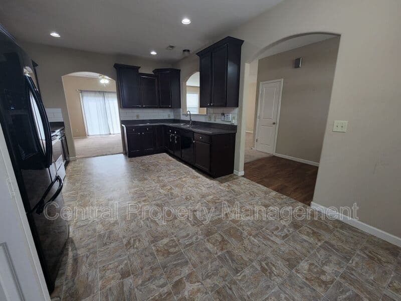 Taylors House: 1 Redwolf Lane
