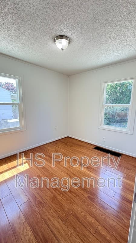 Richland Condo: 1209 Stevens Dr.