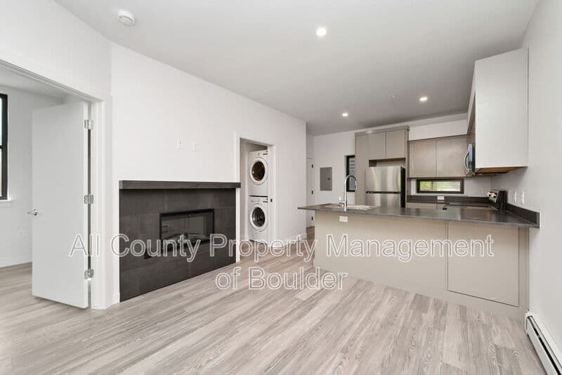 Boulder Condo: 2301 Pearl St