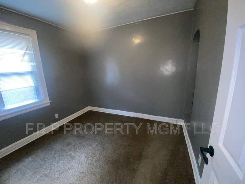 Detroit Condo: 3831 Waverly St