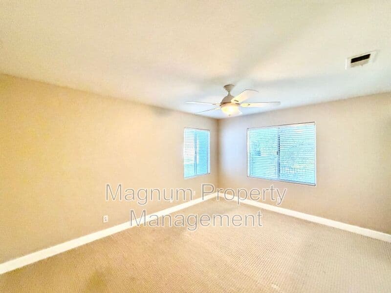 Murrieta House: 40153 Corte Lorca