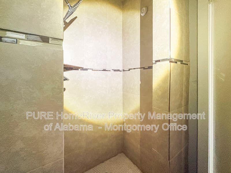 Montgomery House: 1701 Longmeadow Dr