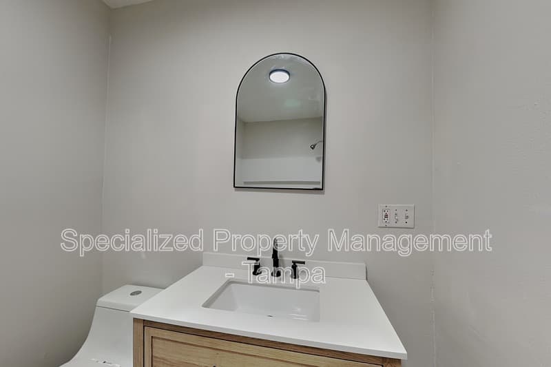 Tampa House: 3801 1/2 W Palmira Ave