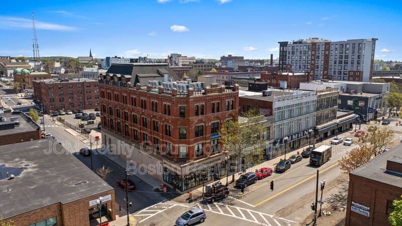 Lynn Condo: 64 Market Street