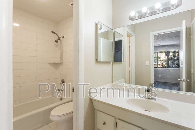 Marietta Townhome: 2672 Moss Lane