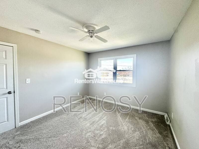 Des Moines House: 4924 Madison Ave