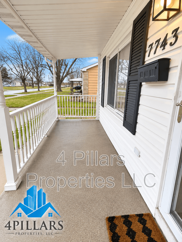 Hammond House: 7743 Delmar Avenue