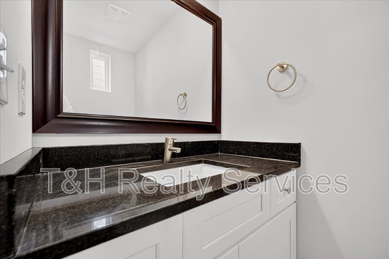 Indianapolis Condo: 415 North Walcott Street
