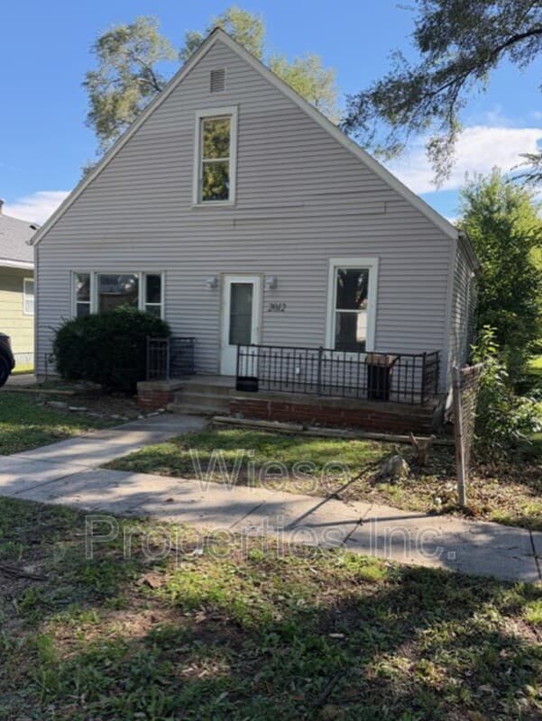 Springfield House: 2012 North 17th Street