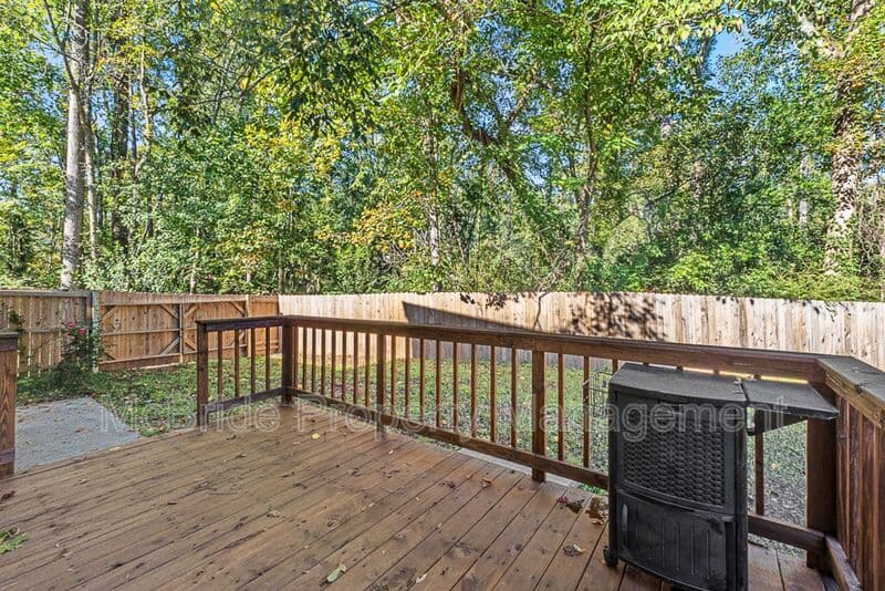 Martinez House: 4331 Roswell Drive