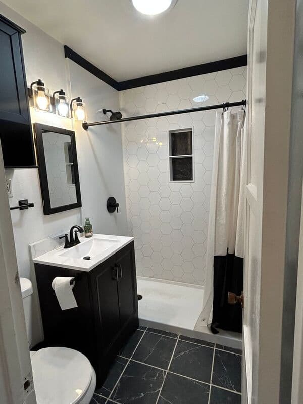Imperial Beach House: 540 Calla Ave