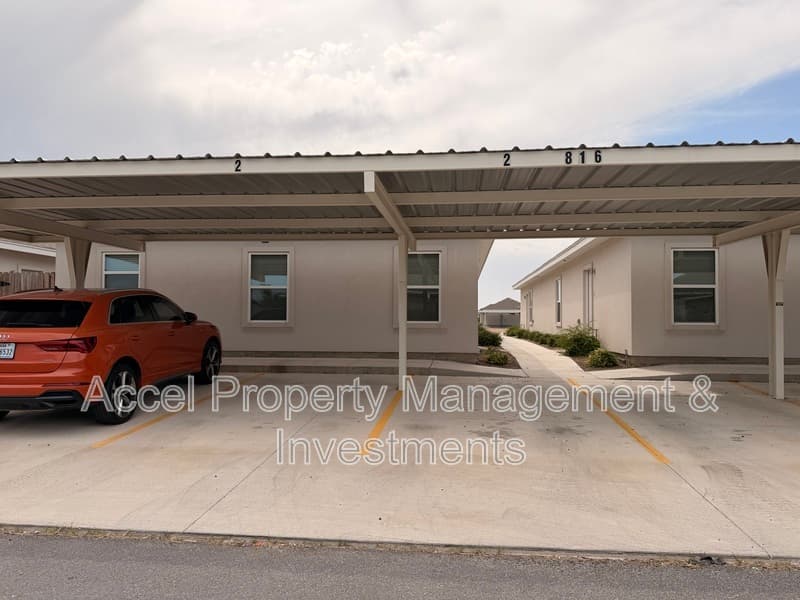 Edinburg Condo: 816 N. Abbey Ave.