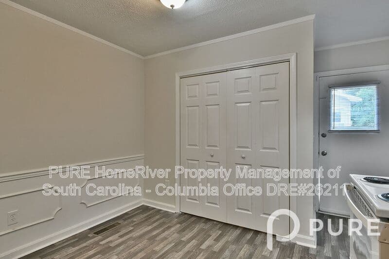 Columbia House: 1017 Rockymount Rd