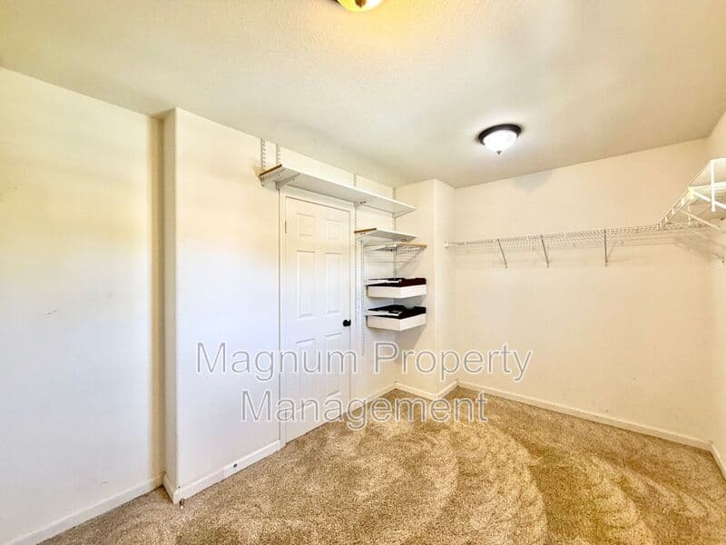 Menifee House: 33602 Magnetite St.