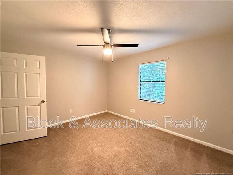 Hope Mills House: 4059 Professional Dr