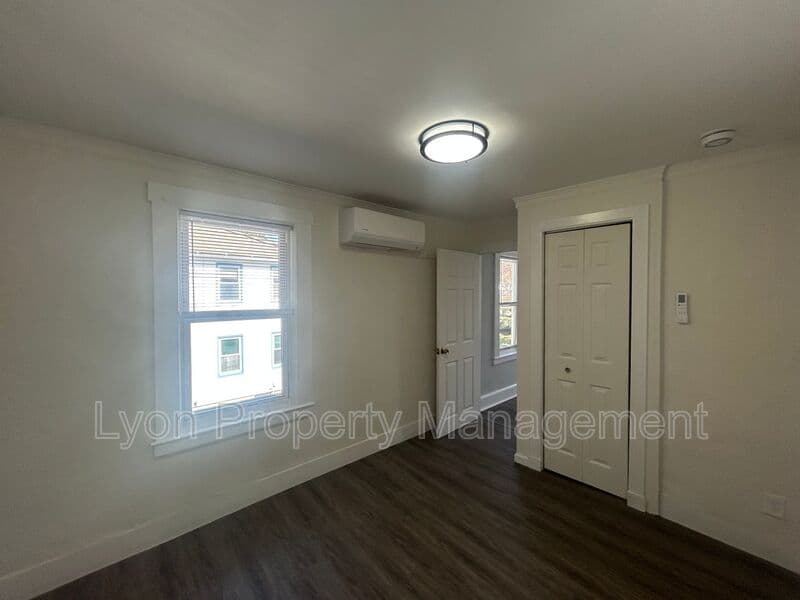 Putnam Condo: 338 Church St
