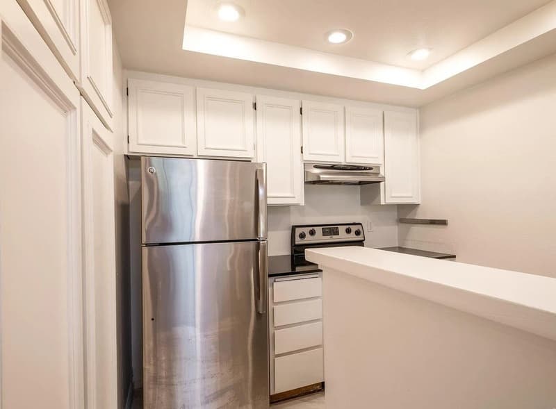 Mill Valley Condo: 555 Seaver Dr
